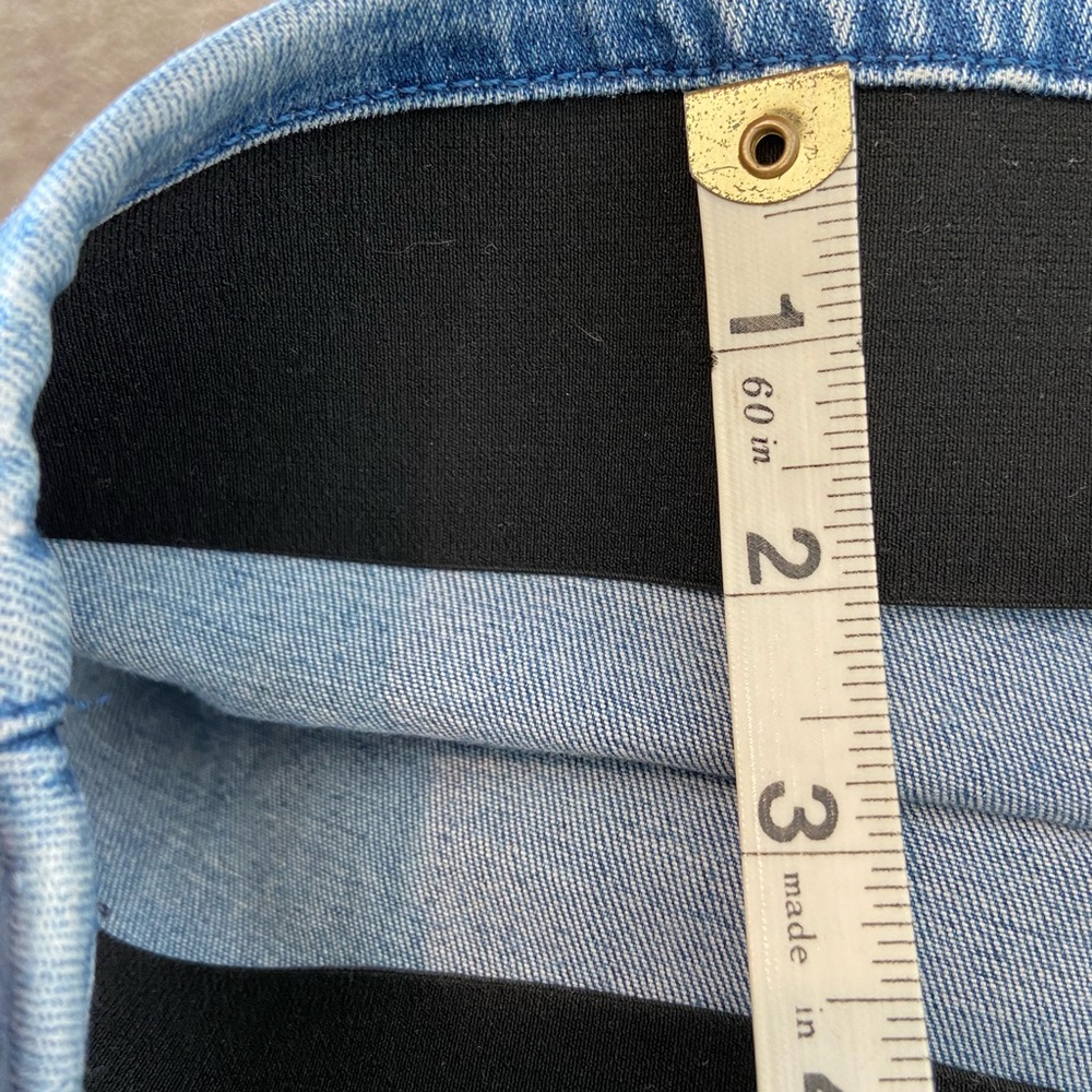 Soft Surroundings stretch pullon blue jeans distressed faded - Picture 3 of 16
